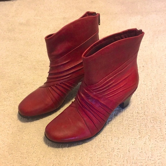 Never Worn Burgundy Red Ankle Boots Real Leather - Picture 1 of 9